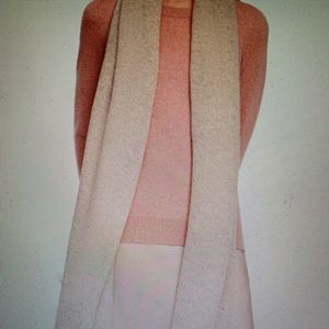 White and Warren Mini Travel Wrap!